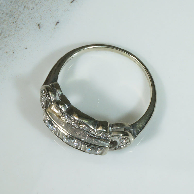Lovely Scalloped 1930's Diamond Ring