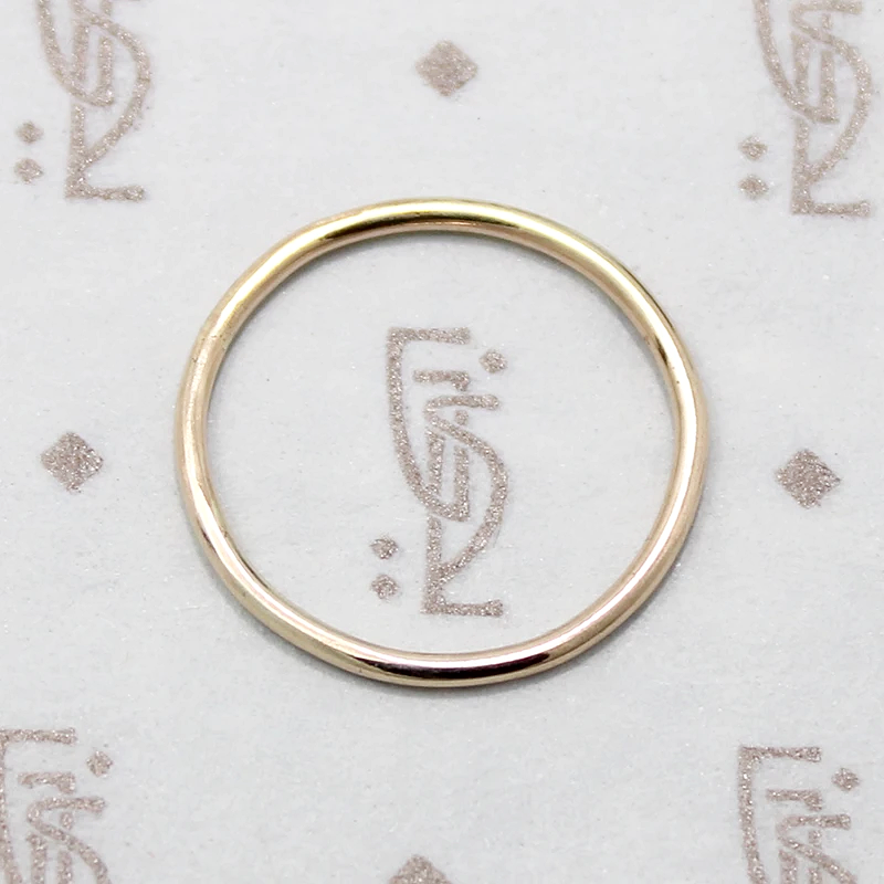 1mm Band in 10k Yellow Gold