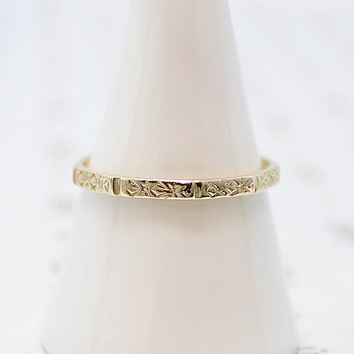 Faceted & Engraved Art Deco Style Wedding Band