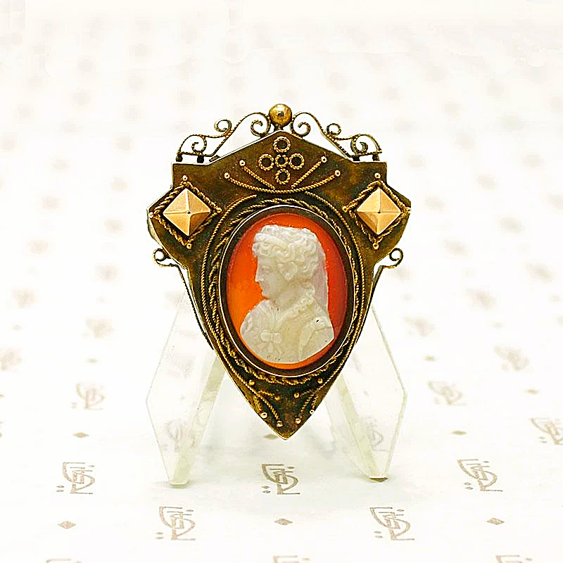 Hardstone Cameo in Rose Gold Brooch
