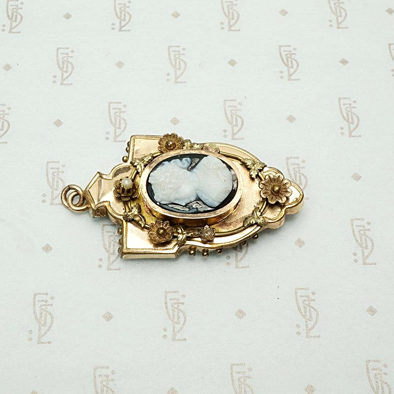 Victorian Agate Cameo Brooch with Locket
