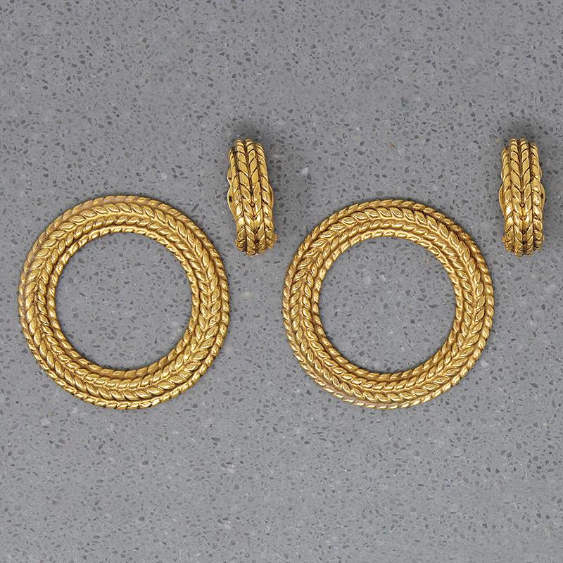Fantastic Chanel Convertible Costume Hoops