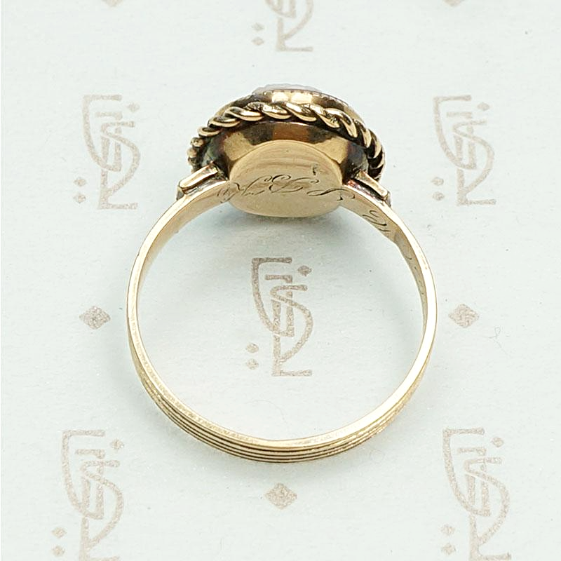 Victorian Cameo of a Man's Profile in Gold Ring, back view.