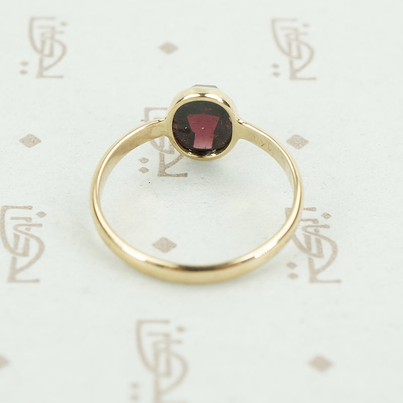 rose cut garnet 14k recycled gold ring side view