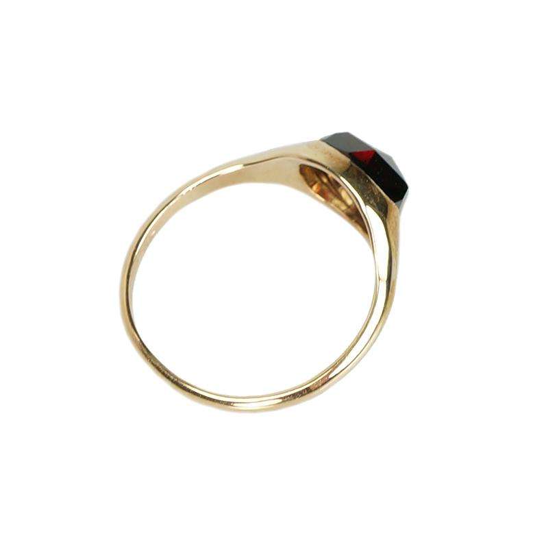 Antique Gold Ring set with a Deep Red Rose Cut Garnet - Gem Set Love