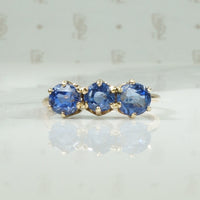 Antique Ring with Stunning Sapphires