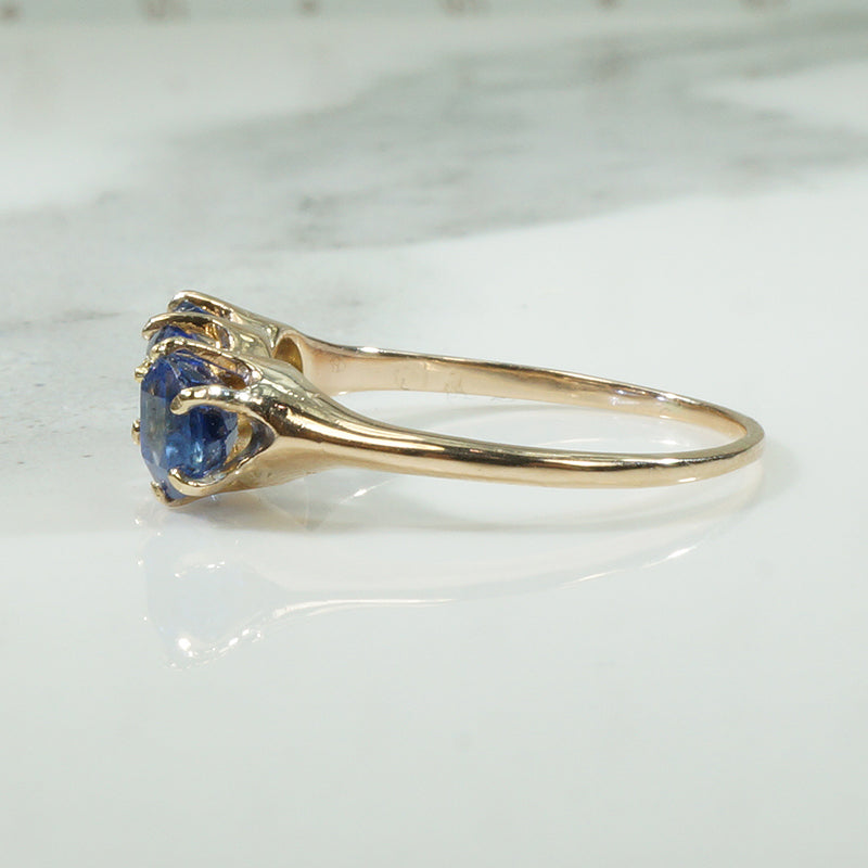 Antique Ring with Stunning Sapphires