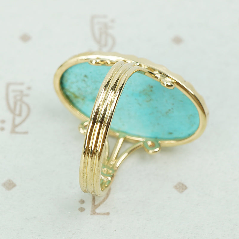 lovely spcimen blue turquise ring in gold side triple band