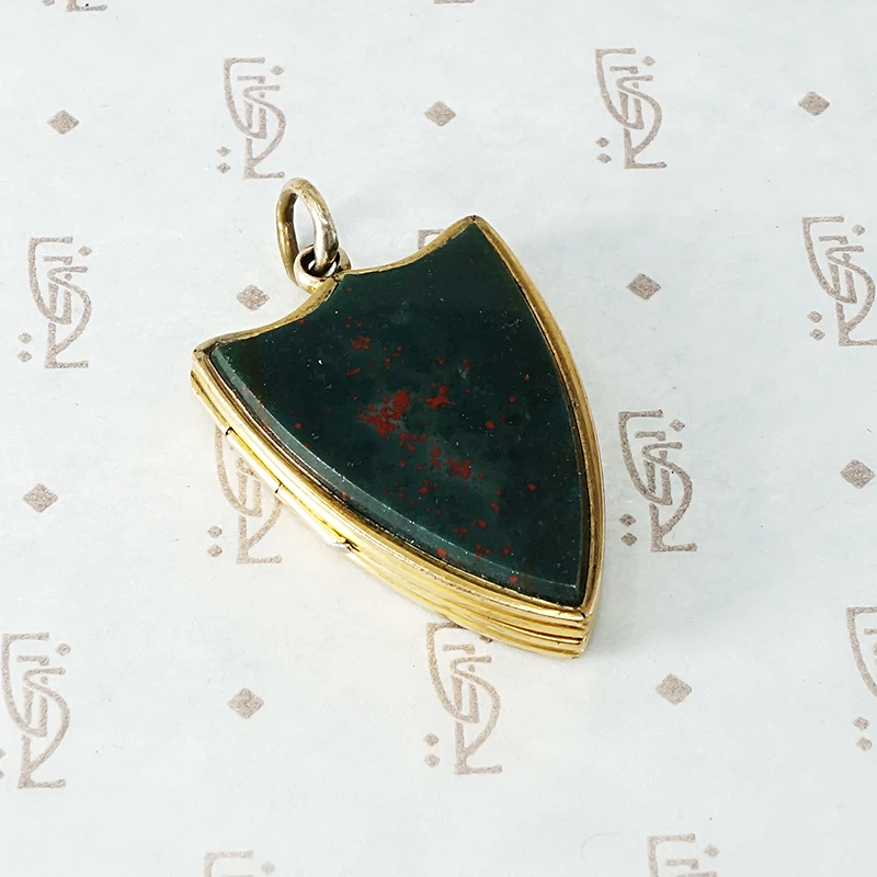 Shield Locket with Bloodstone and Engraved Ivy