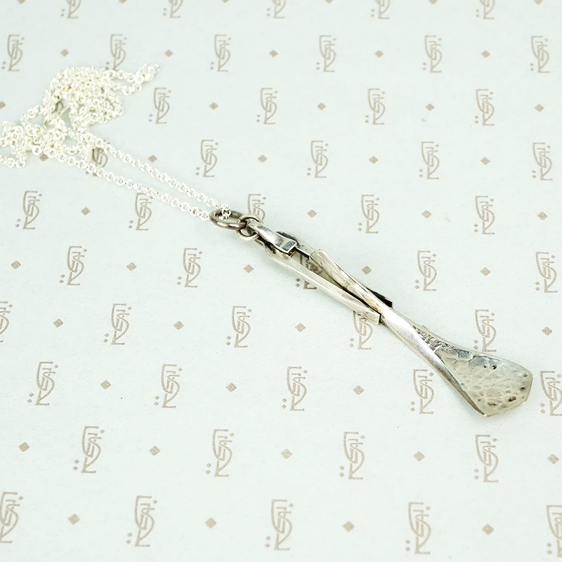 hammered silver mod mod moveable studio hand made necklace