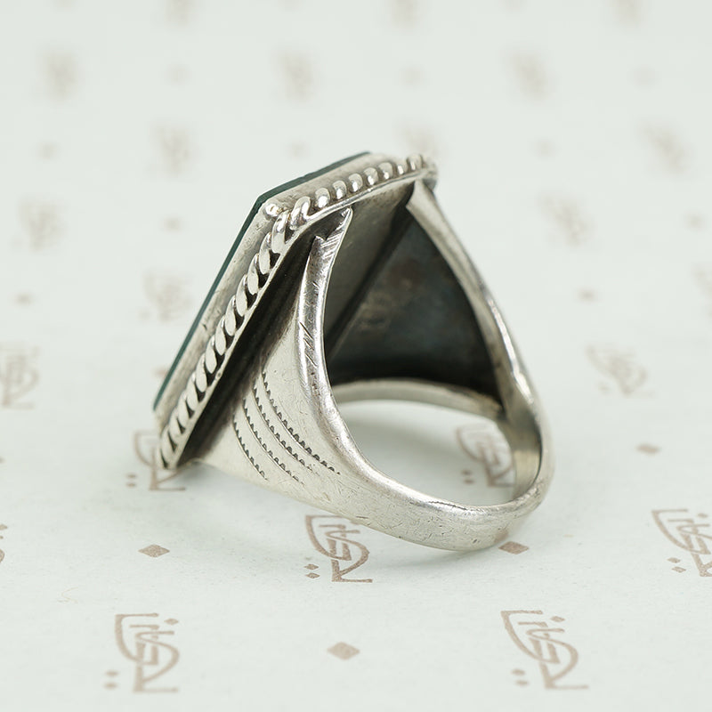 side view of agate silver ring