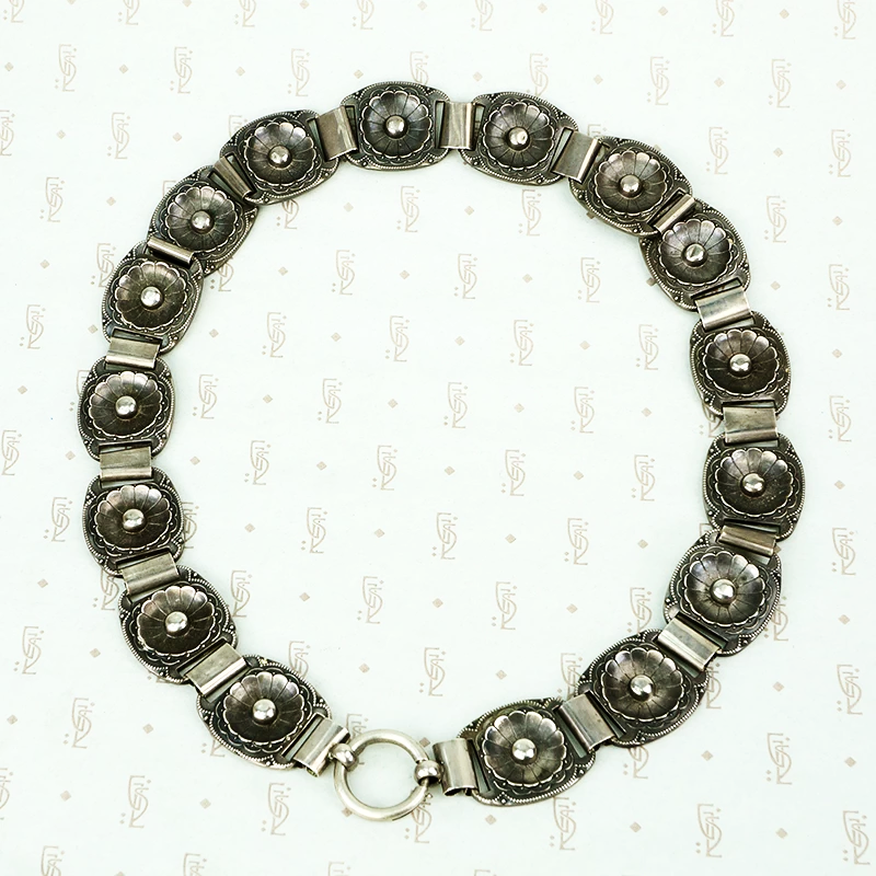 Amazing Antique Silver Collar of Flower Links