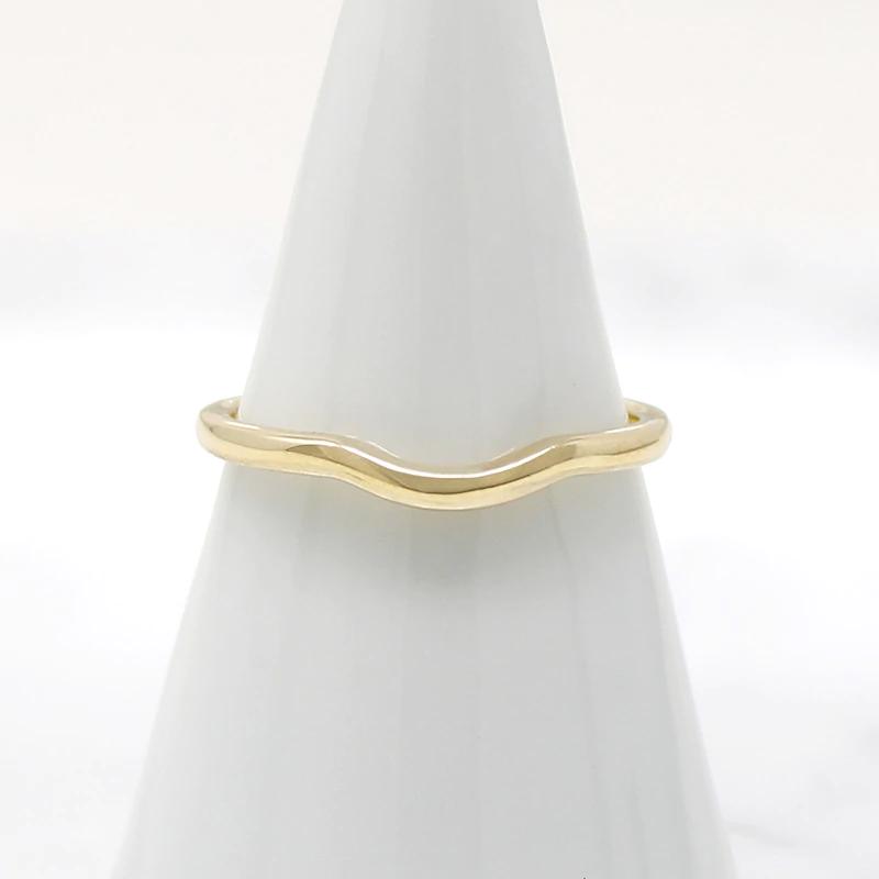 Narrow Contour Curve Wedding Band