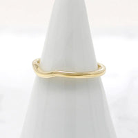 Narrow Contour Curve Wedding Band