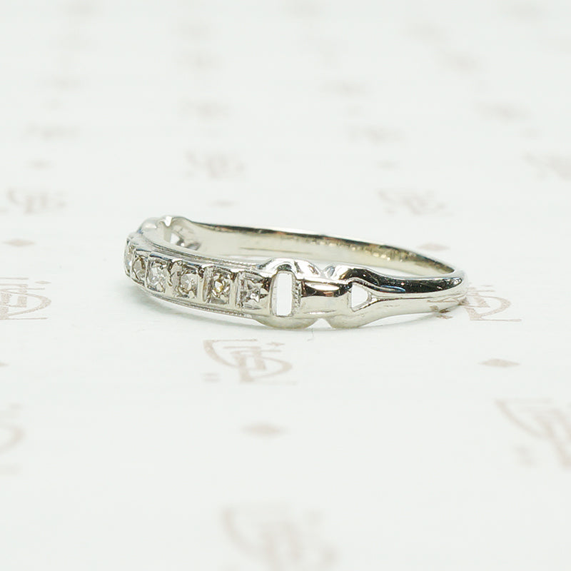 Adorable Vintage Buckle Side Diamond Band