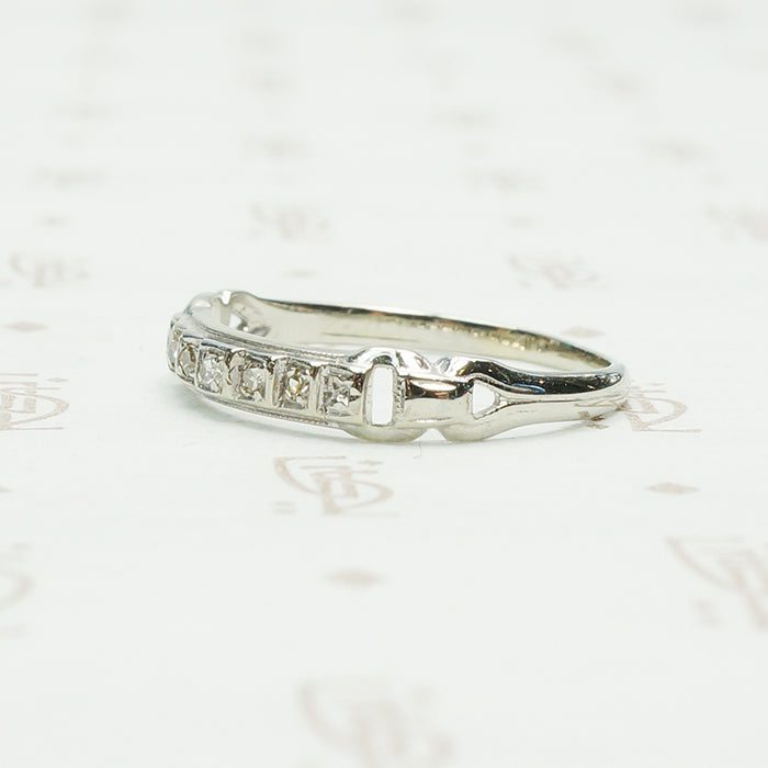 Adorable Vintage Buckle Side Diamond Band