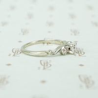 Gorgeous Vintage Swoopy White Gold Diamond Ring