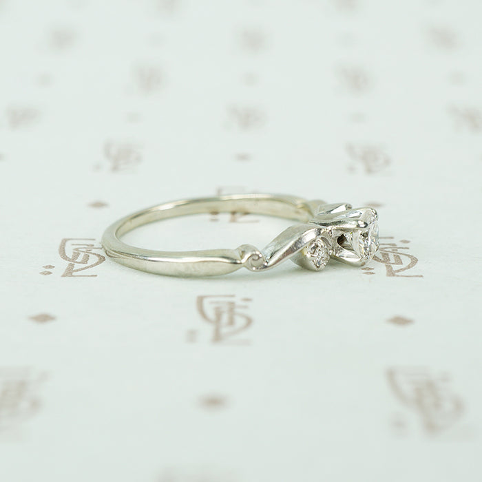 Gorgeous Vintage Swoopy White Gold Diamond Ring