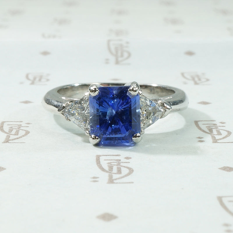Vintage Tanzanite and Diamond Ring