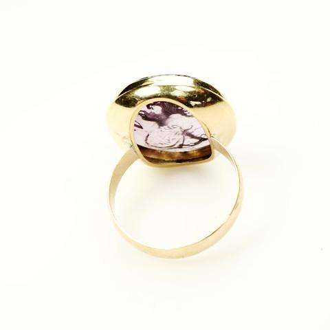 Late Georgian Gold Tassie Intaglio Ring