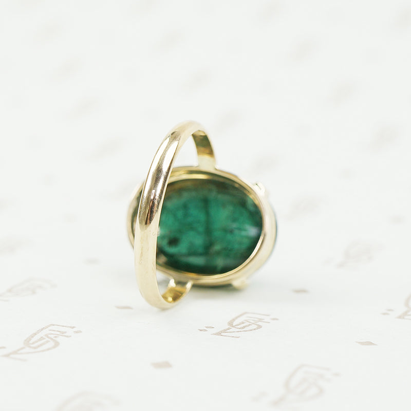 back of teal cabochon tourmaline ring