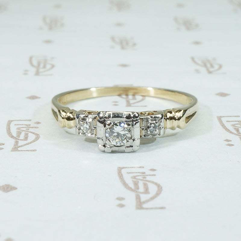 adorable vintage 1940s 2 tone gold engagement ring