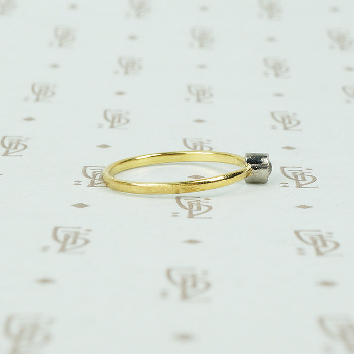 18k and platinum omc tiny diamond ring side