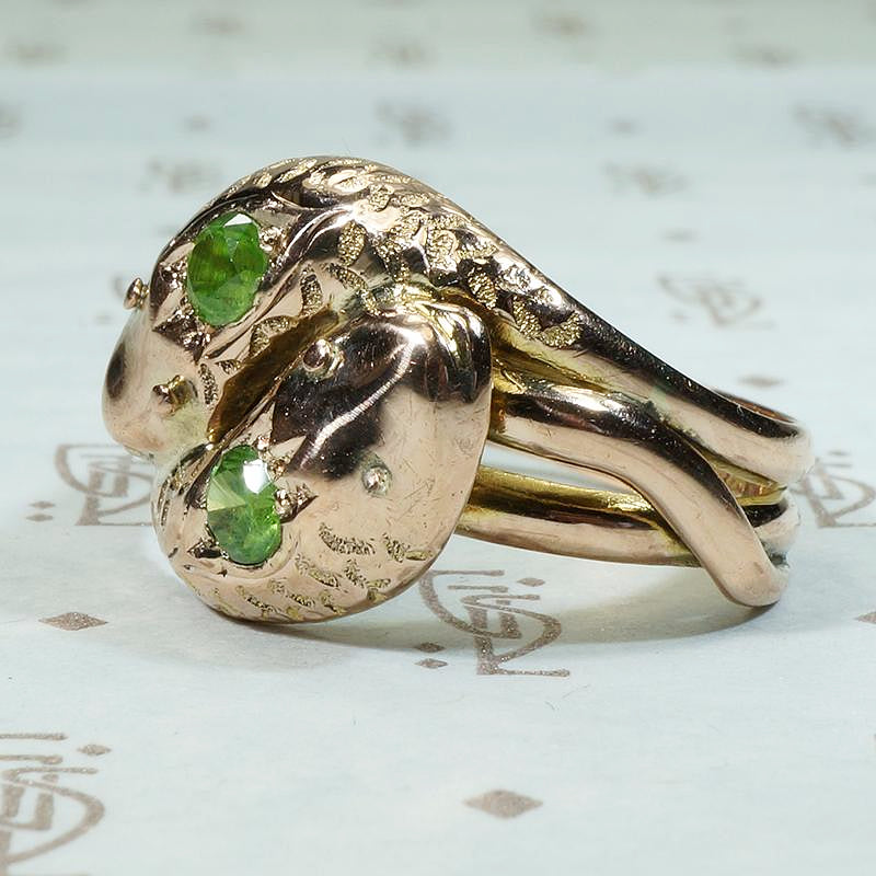 Green Garnet Set Double Snake Ring in Rose Gold