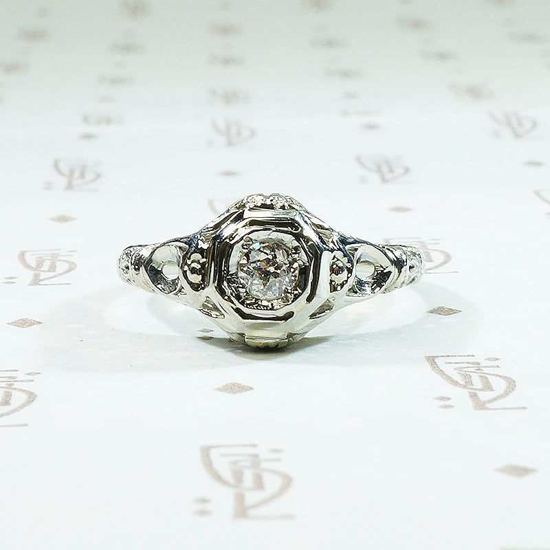 Dreamy Detailed OMC Diamond Solitaire Deco Ring
