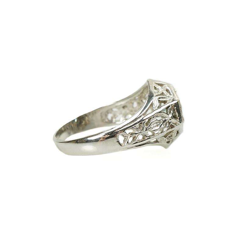 Vintage Aquamarine White Gold Filigree Ring