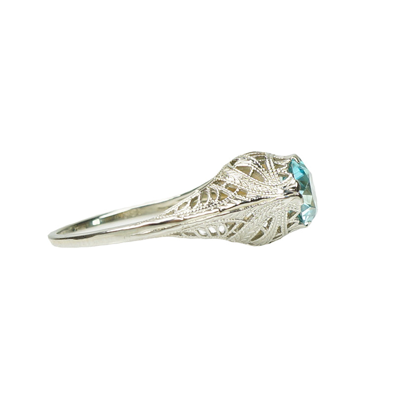 Deco White Gold Filigree Ring with Natural Blue Zircon